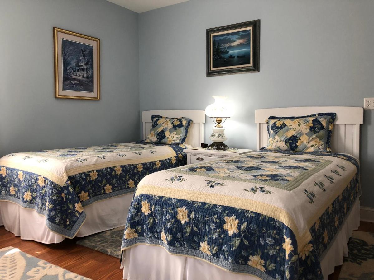 Stamford Gables Bed And Breakfast Exterior photo